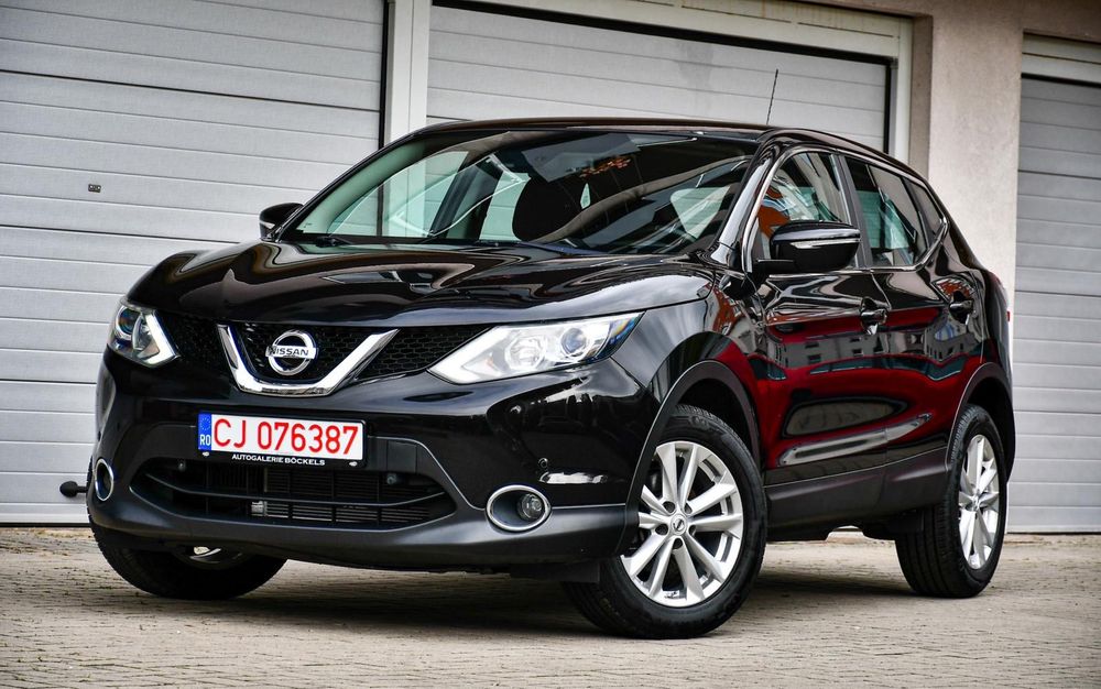 - Nissan Qashqai, Benzina, Euro 6,Navigatie, Camera marsalier-