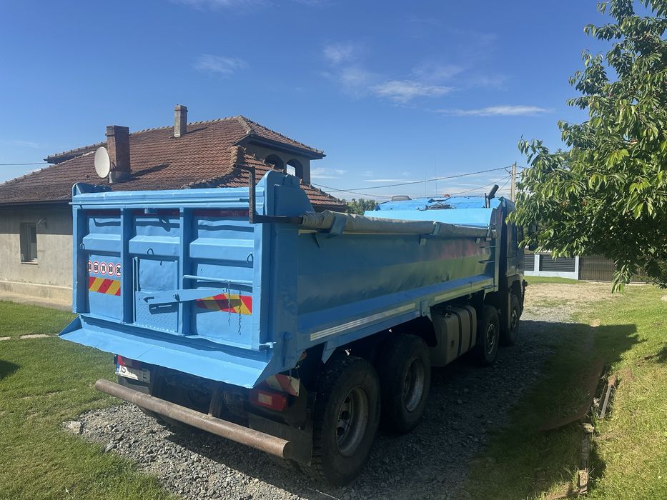 Volvo FM12 8x4  Basculanta