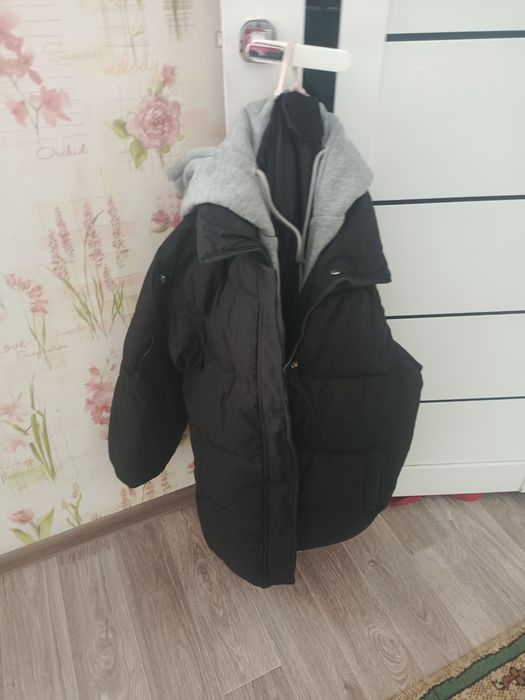 Женская куртка..