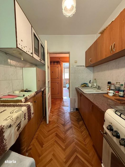 Apartament decomandat 3 camere Cuza-Voda