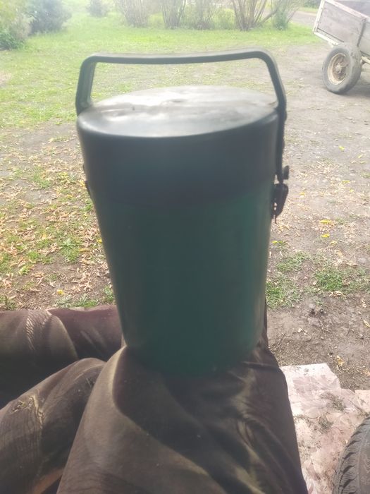 Продам Термос Отличный