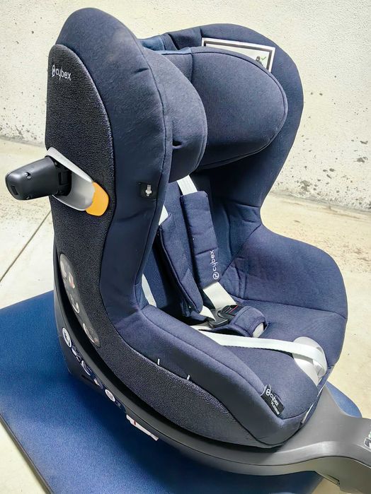 Продавам детско столче Cybex Sirona