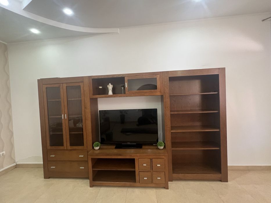 Vând mobila living in stare foarte buna- pret negociabil