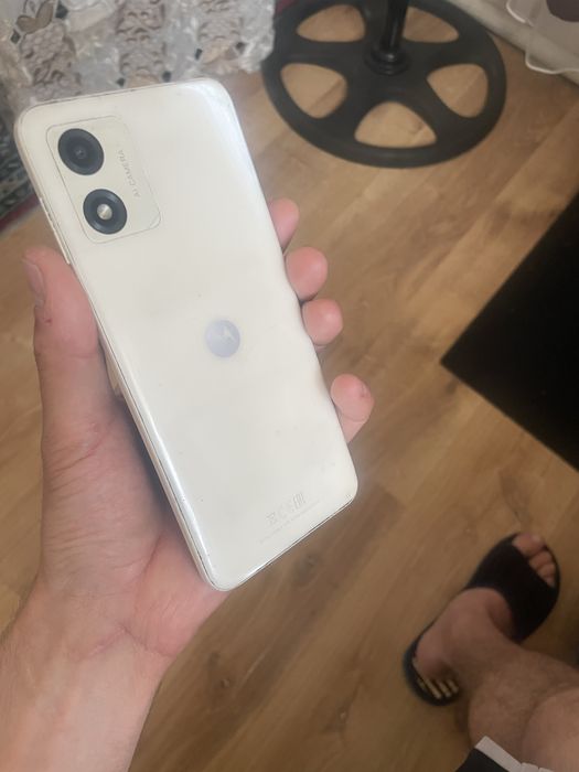Продам Motorola E13 64 gb