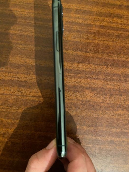Iphone 11 pro batareya 100% xotirasi 256gb. Xolati ideal