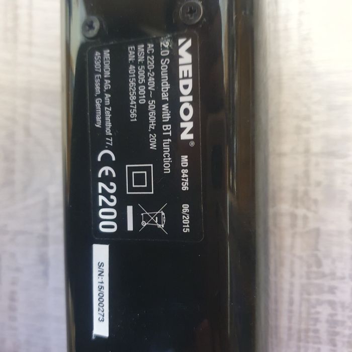 Vand Soundbar JBL și Medion