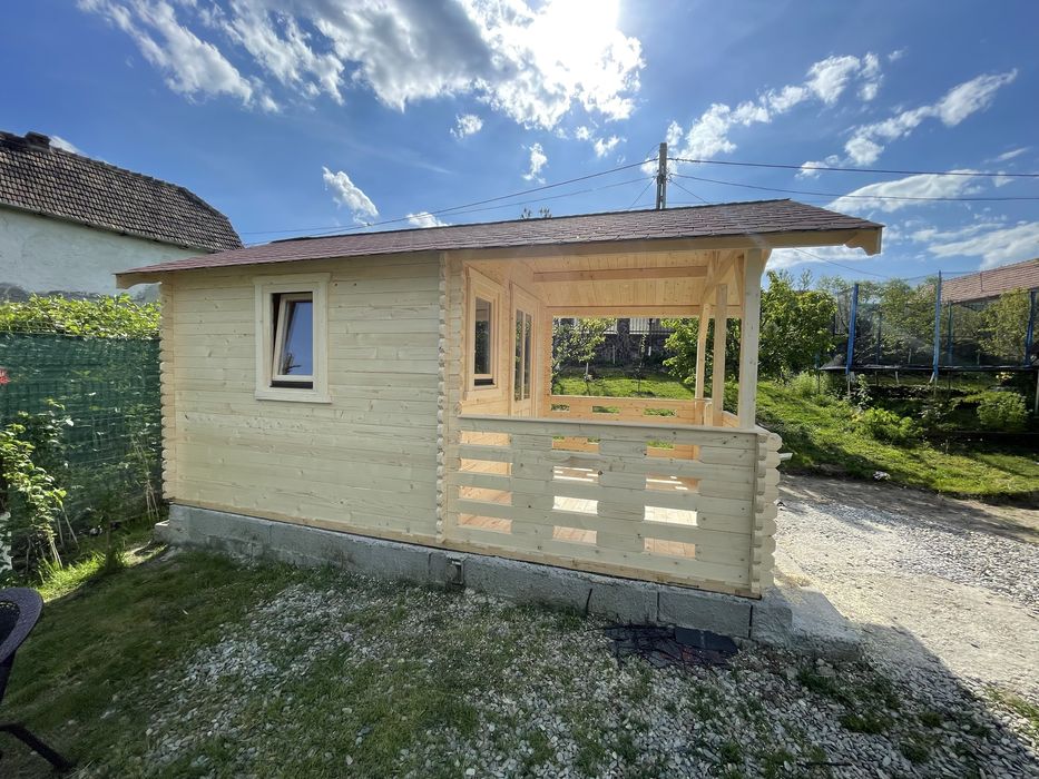 Case de grădină, de vacanță și de locuit din lemn de înaltă calitate.