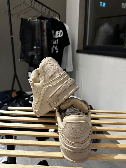 Adidași Louis Vuitton