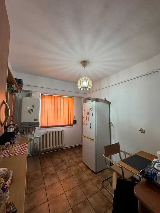 Apartament 3 camere decomandat bloc din bca