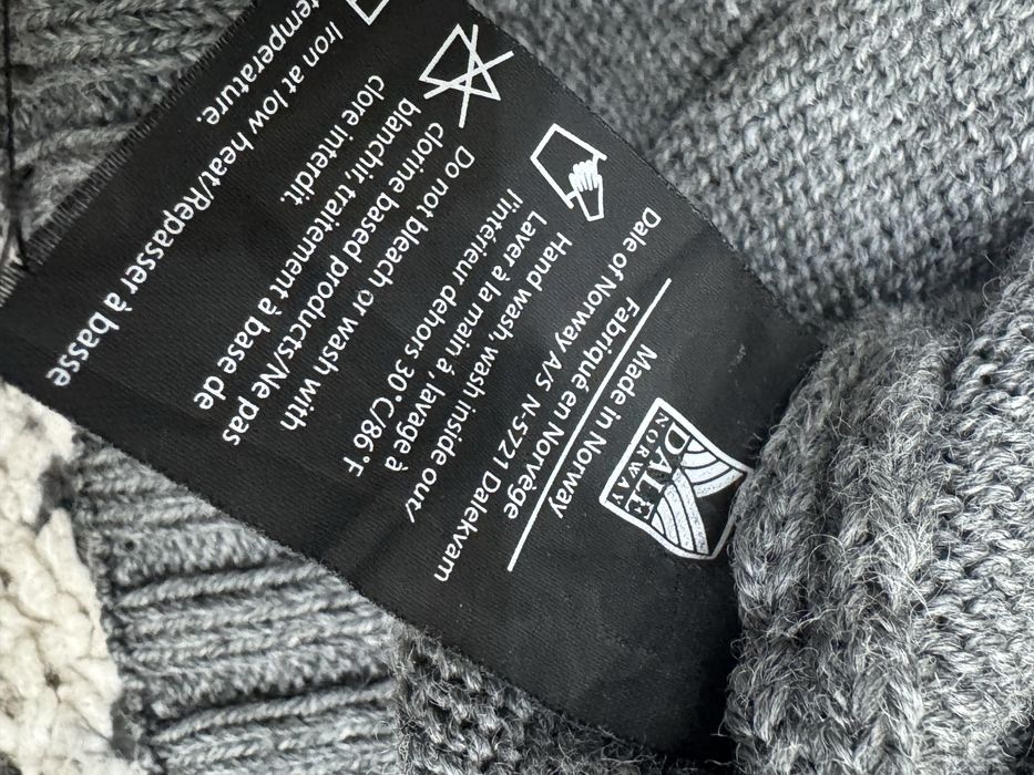 Мъжки пуловер DALE OF NORWAY 100% вълна. Размер XL