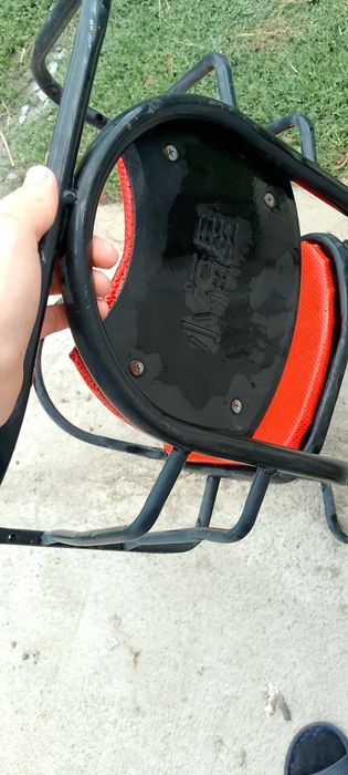 Продам сидушку для малышей на велек