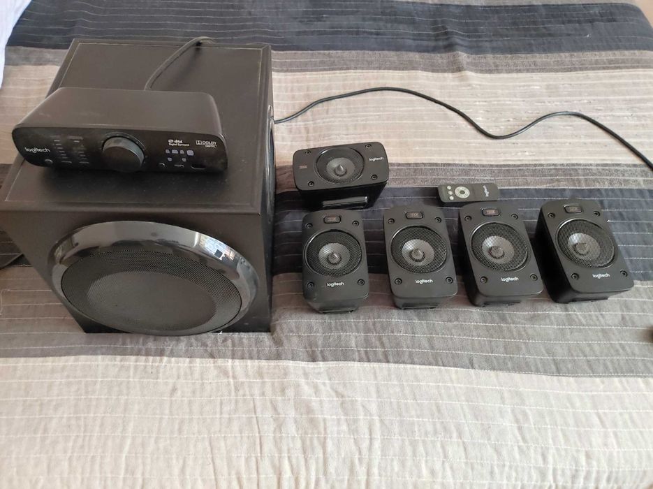 Tонколони Logitech z906 5.1