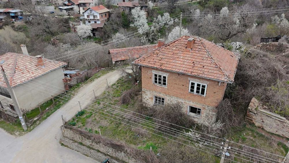 Къща в село Кремен, община Банско