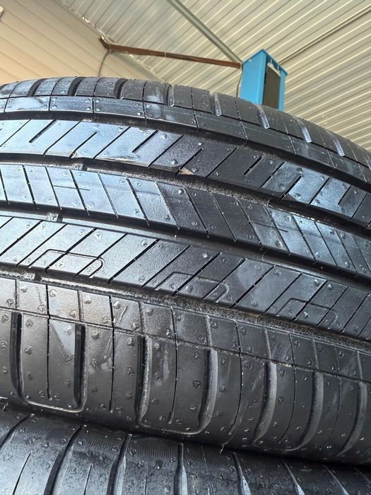 Продам шины новые Goodyear