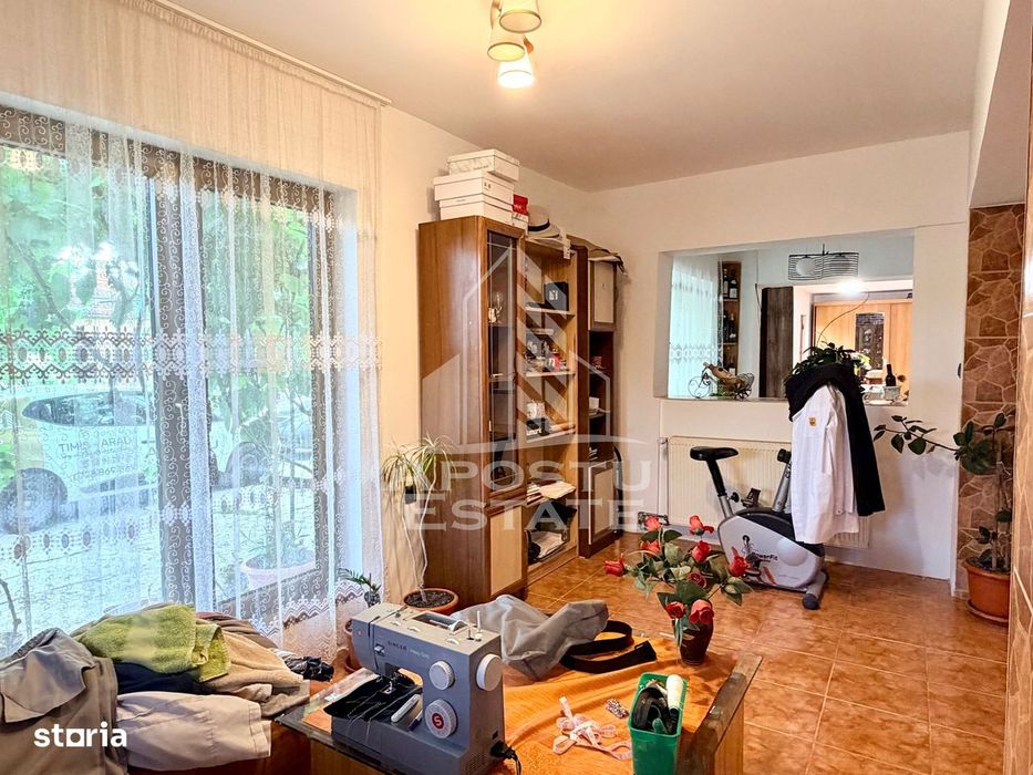 Casa renovata de vanzare pe parter Beregsau Mare