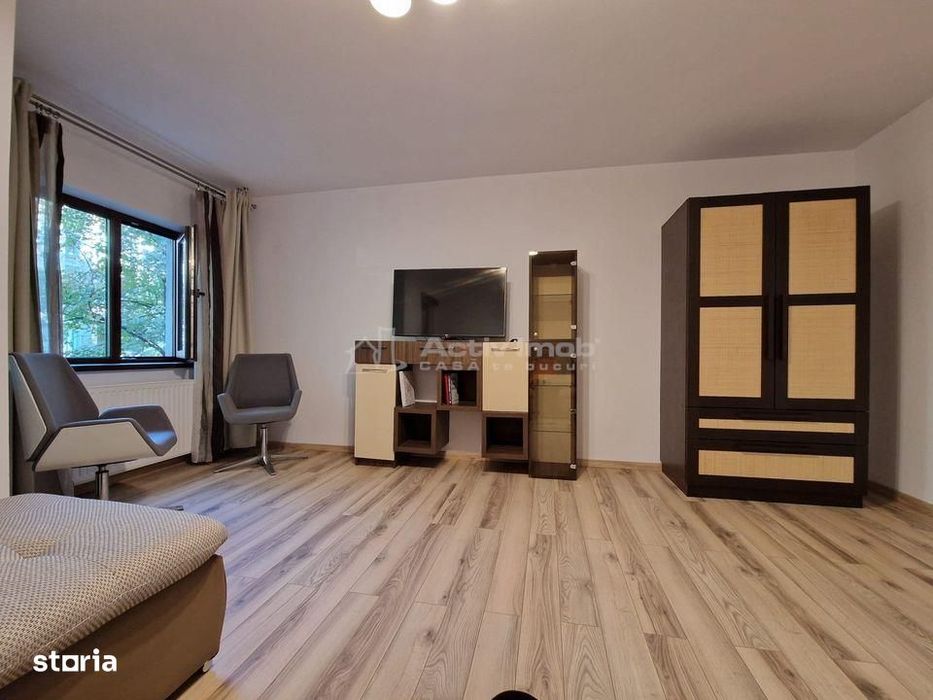 2 cam Drumul Sarii-  Liceul Ion Barbu, str. Nabucului, parcare