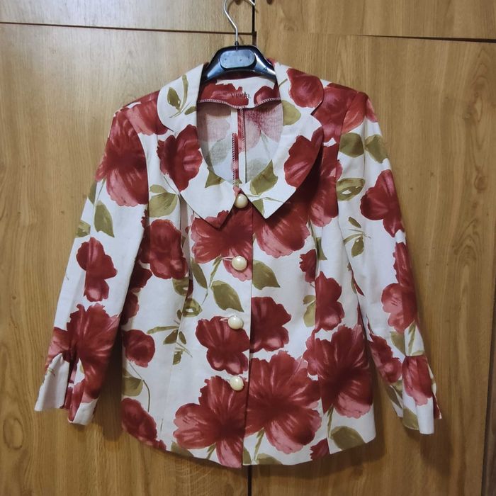 Sacouri elegante, Viada