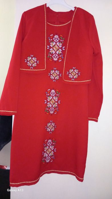 Продавам официални битови рокли