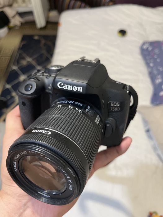 Canon 750D в отличном состояний