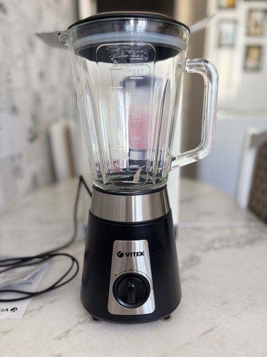 Продам новый настольный блендер