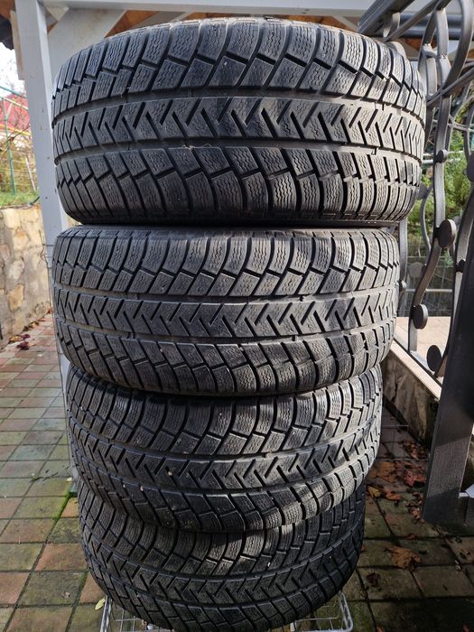 Cauciucuri Anvelope de iarna Michelin Latitude Alpin 255/55/18