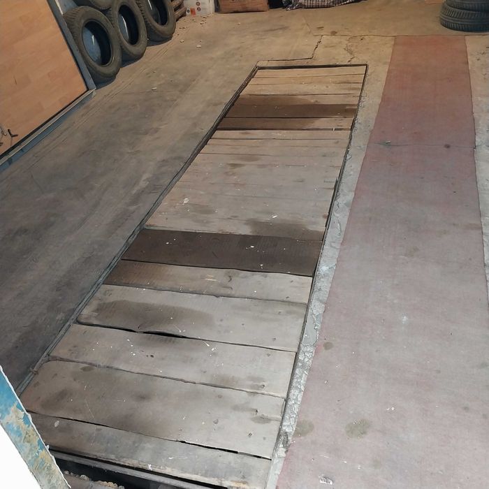 Продаётся гараж в центре города, в районе Чайки