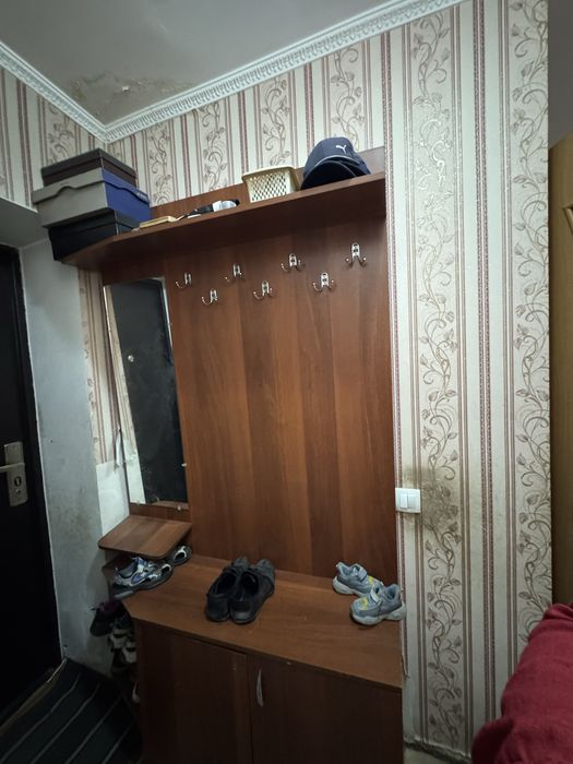 Продам прихожую для дома