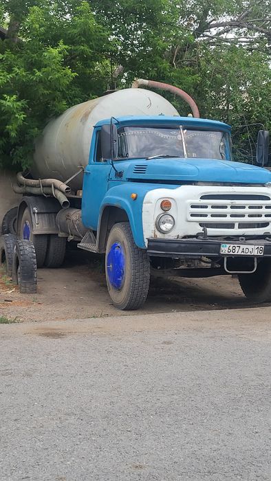 Откачка септиков,туалетов.