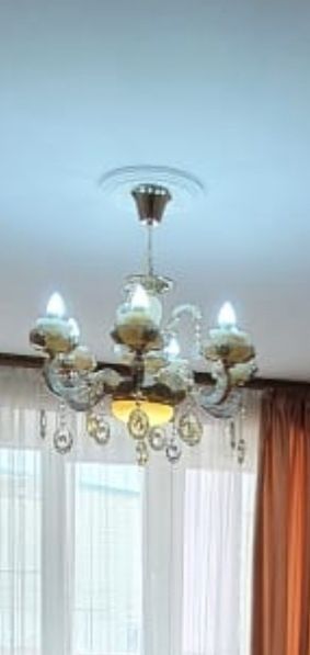 Красивая Люстра в гостиную.
