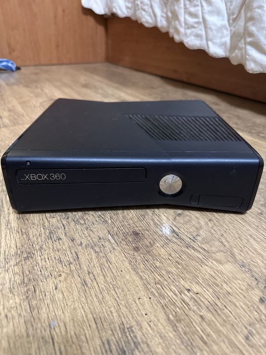 Xbox 360 S (за части)