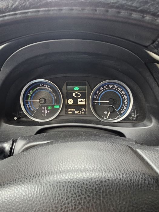 Toyota Auris 1.8 Benzină, Hibrid