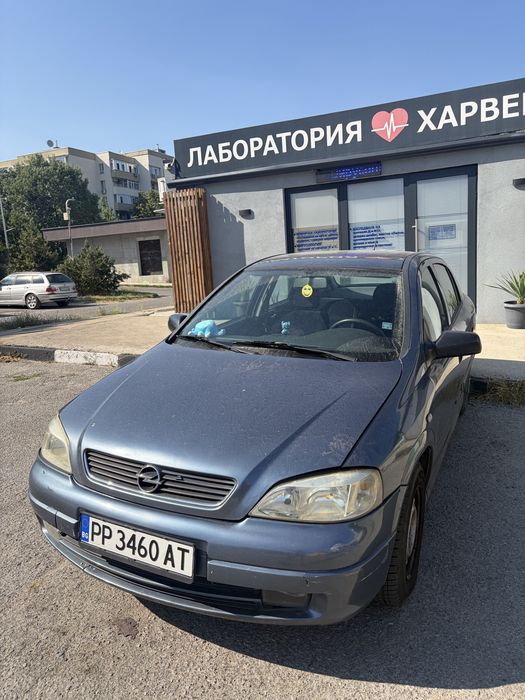 Продавам Opel Astra 1.4