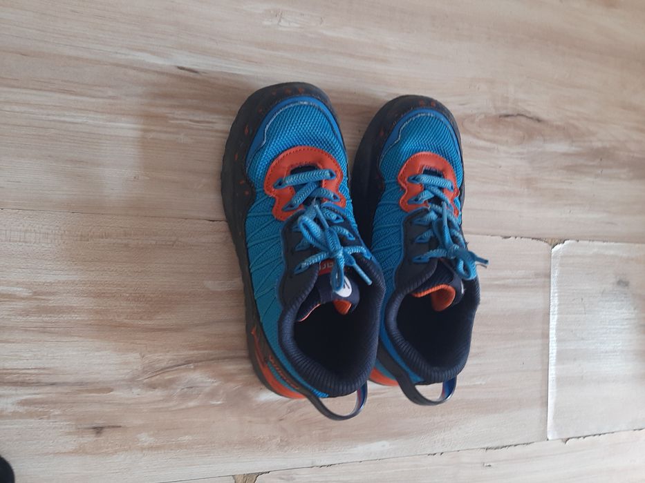 Adidasi copii marimea 33