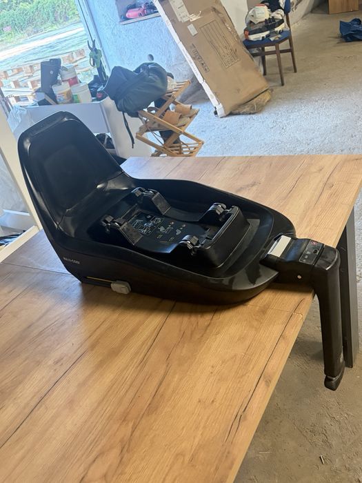 ISOFIX база Maxi-Cosi FamilyFix One i-Size – 0–4 г.