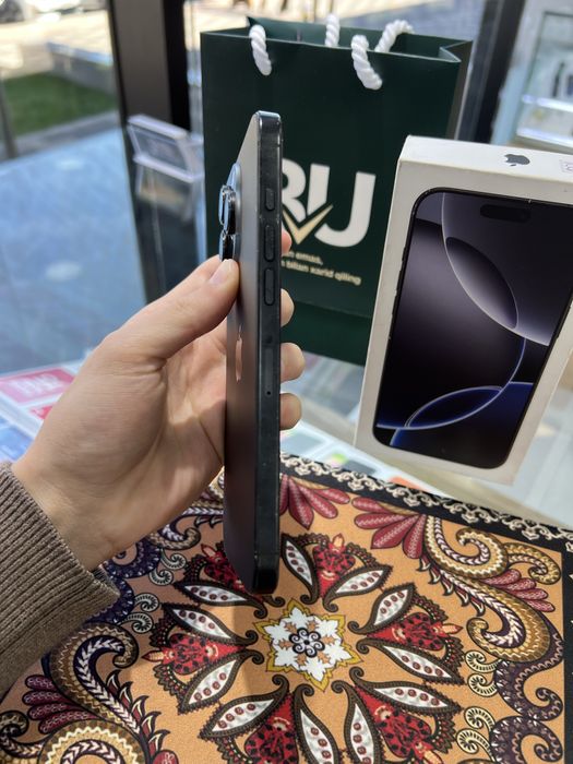 iphone 16 pro max black