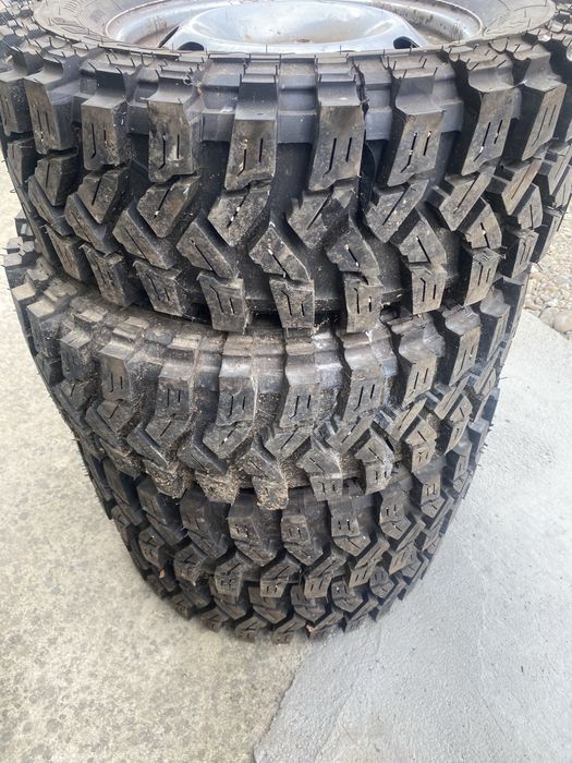 Cauciucuri offroad, de teren, de noroi