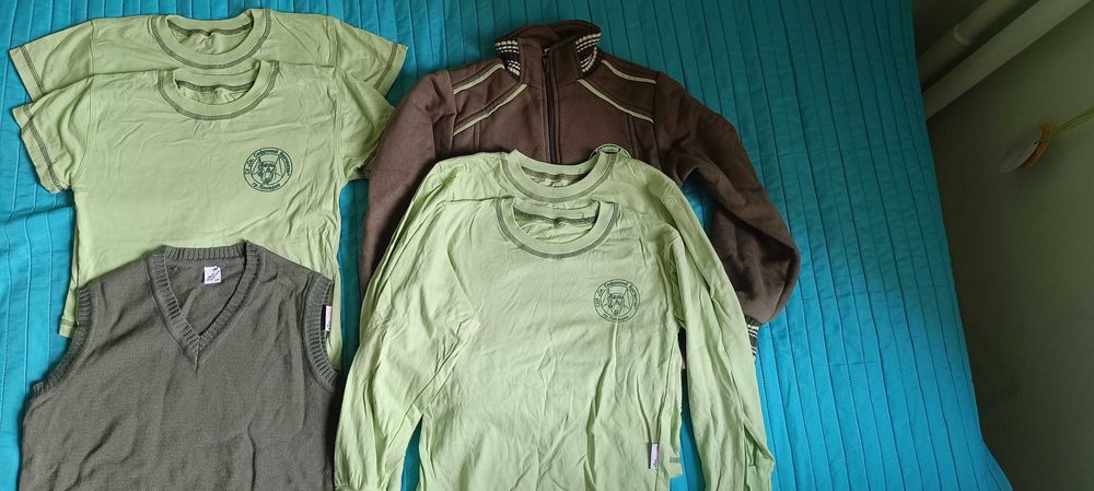 Ученическа униформа ,у-ще Софроний Врачански