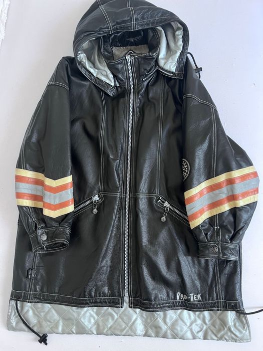 Geaca din piele parka