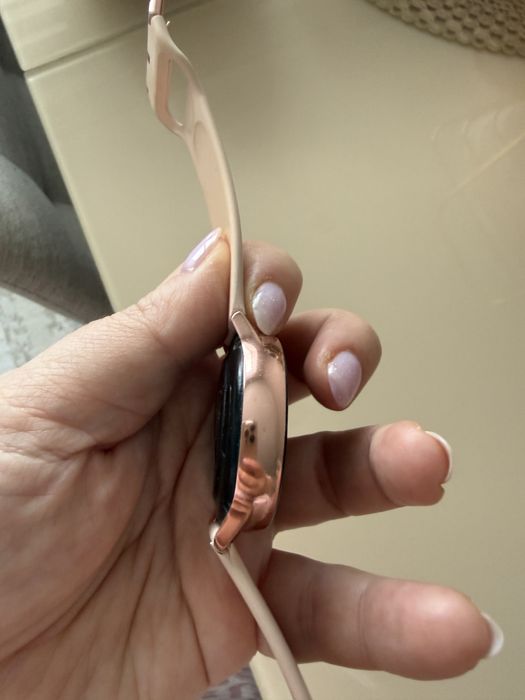 Продам часы самсунг вотч