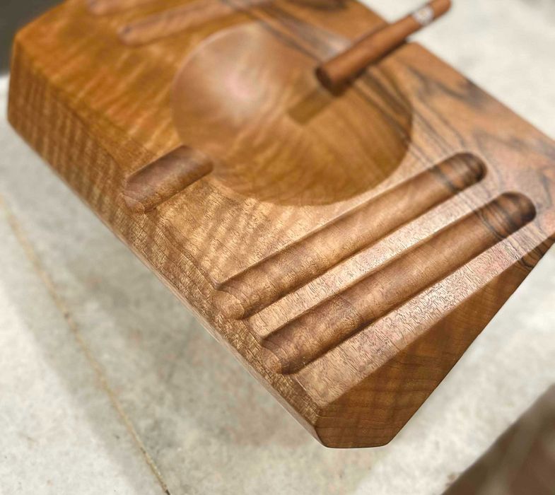 пепелник за пури