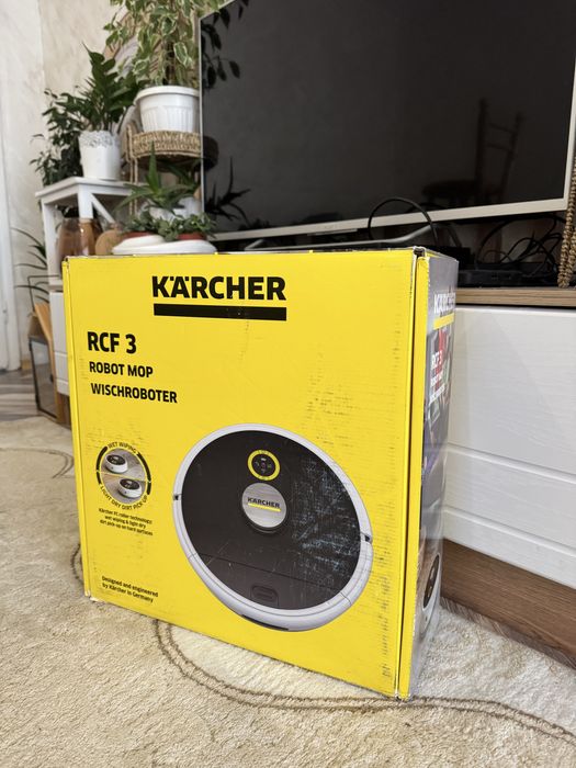 Робот прахосмукачка Karcher RCF 3