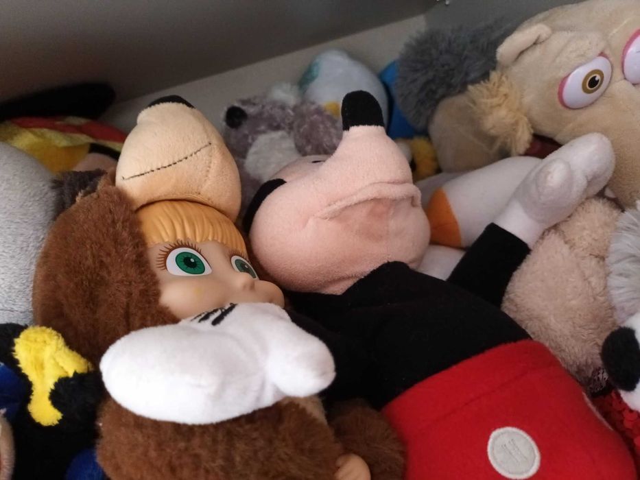 Vand jucarii pentru fetita sau baietel