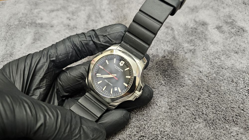 Полиране и почистване на часовници ( бижута )