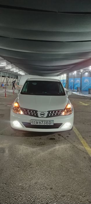 Прадтся Nissan tiida 1.6 2008 год