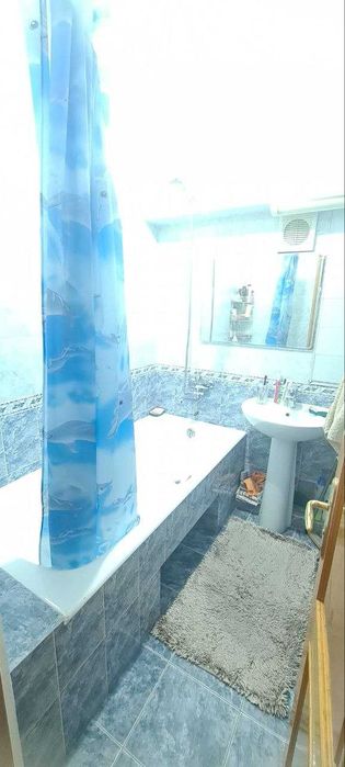Сдается 4х переделанная в 3х ком. квартира в центре