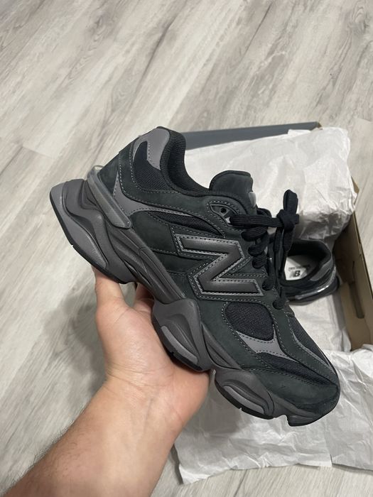 New Balance 9060 Mono Black