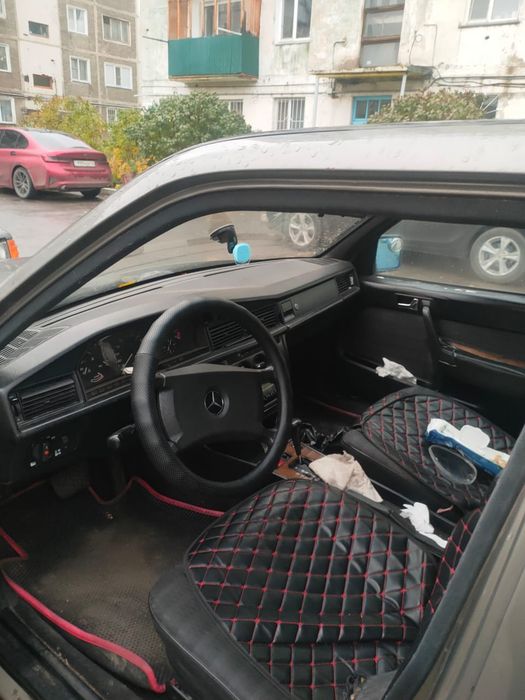 два Mercedes E190 оптом