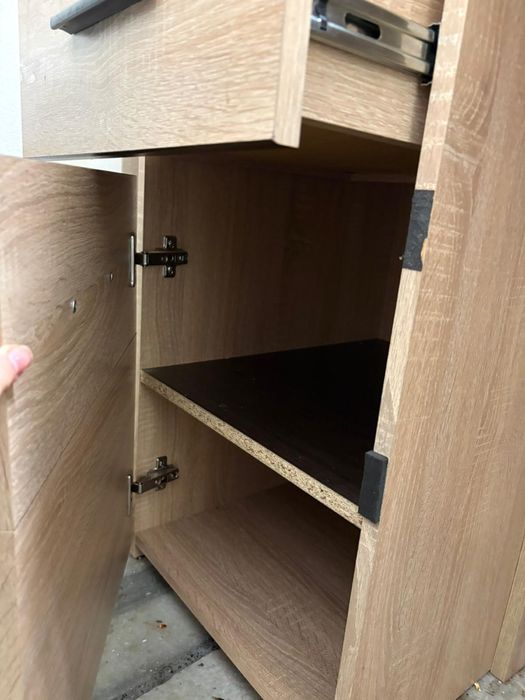 Масивно бюро от ПДЧ