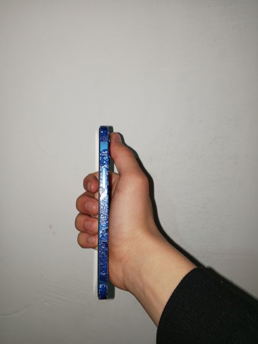 Iphone 12   SROCHNA