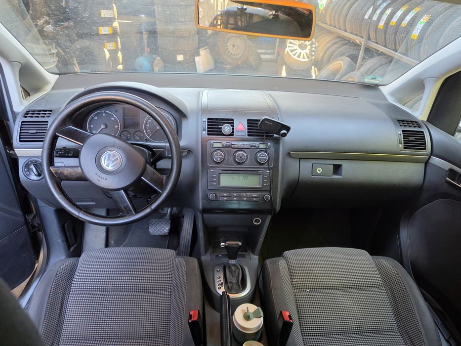Vand wv Touran 2004 2.0 tdi 7 locuri Automat